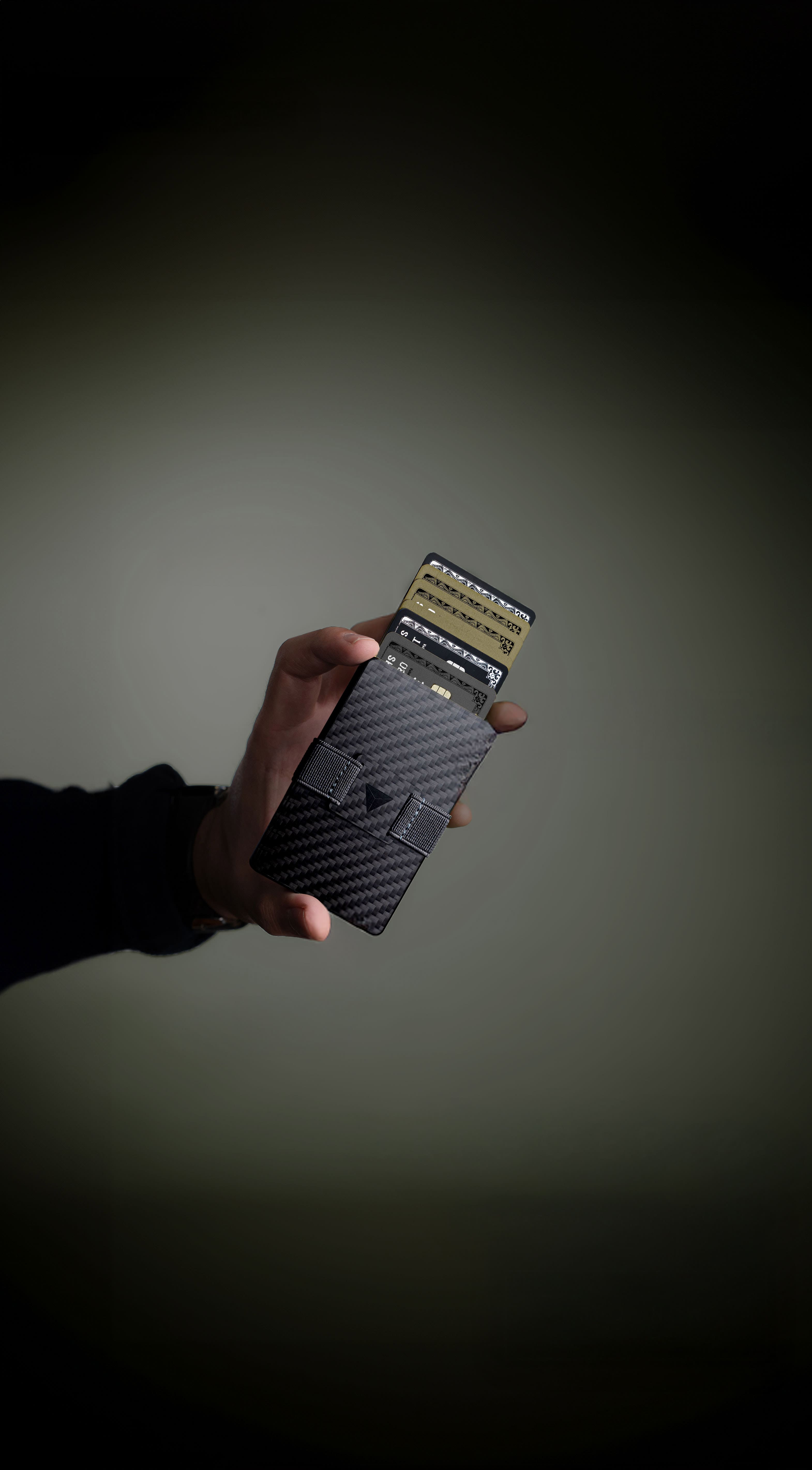 Trigger PRO 2.0 ®: 4K Carbon - Second Image