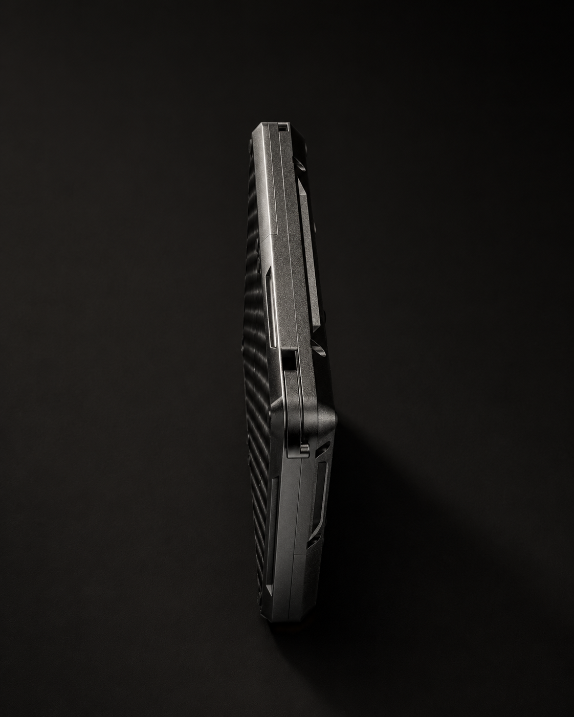 B-2 Passport Hub™—Carbon Stealth