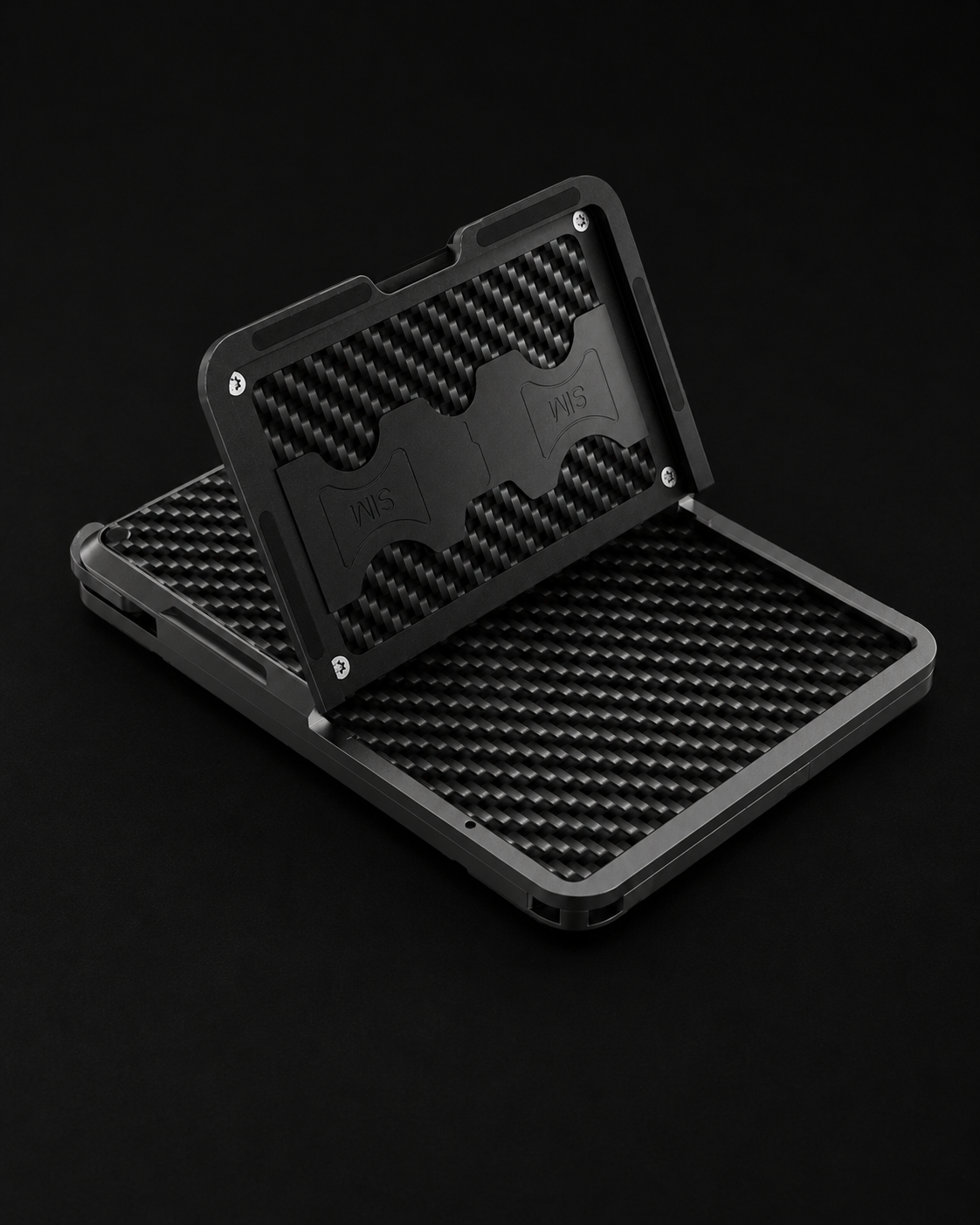 B-2 Passport Hub™—Carbon Stealth