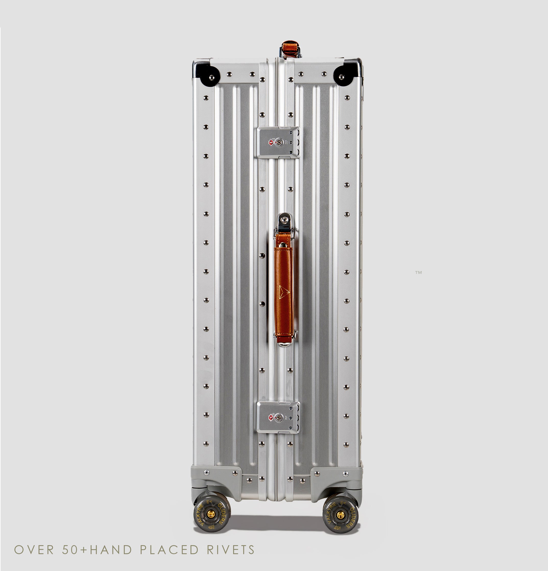 1935 H1 Silver Trunk™ — Grand 26” – SKYBORNE