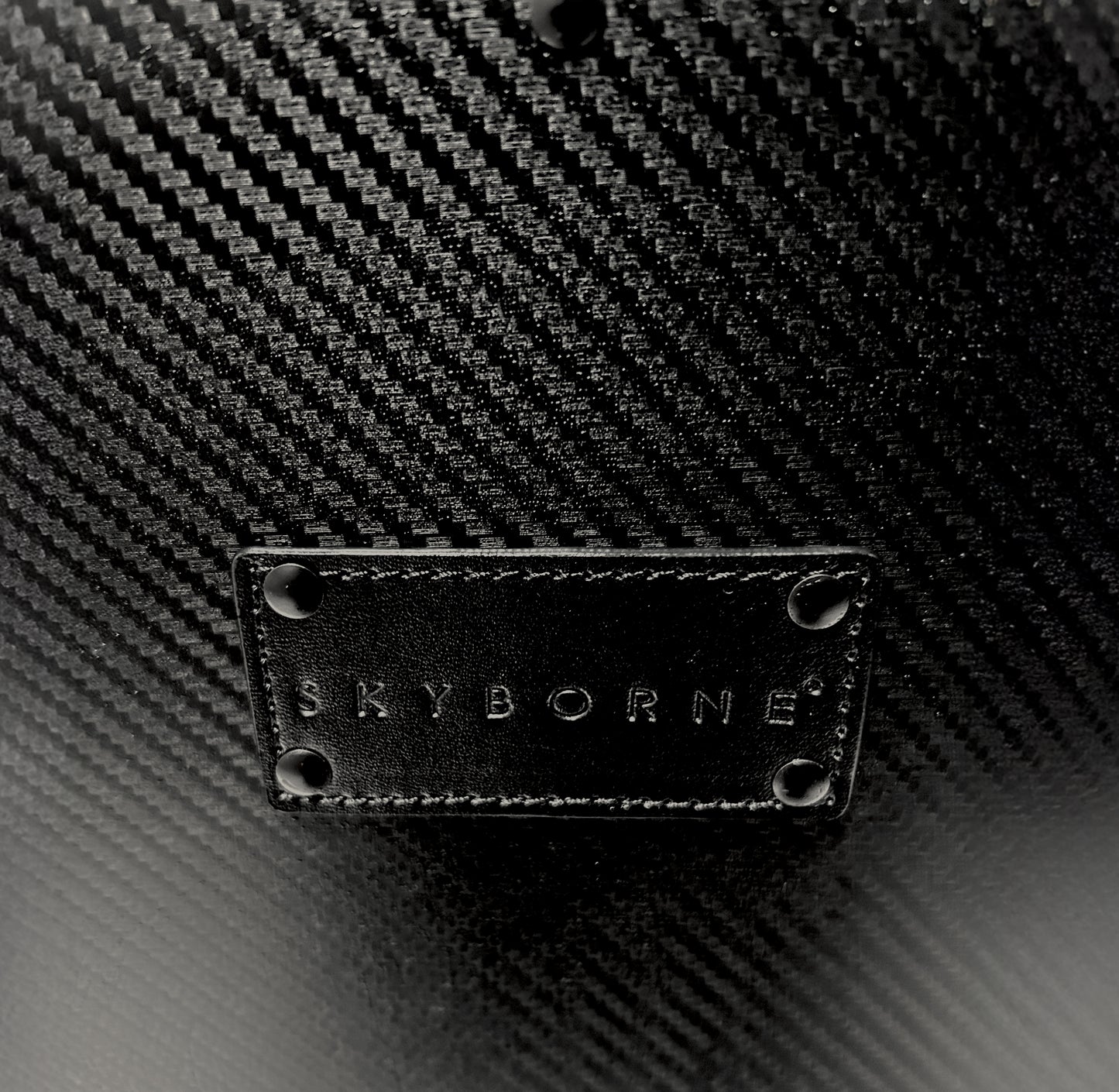 B-2 Carbon Trunk™— Grand 28"